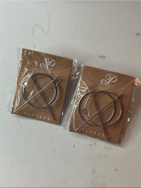 Plunder Jewelry - Plunder Silver Circle & Cross Pin Hair Clips Set of Two NWT